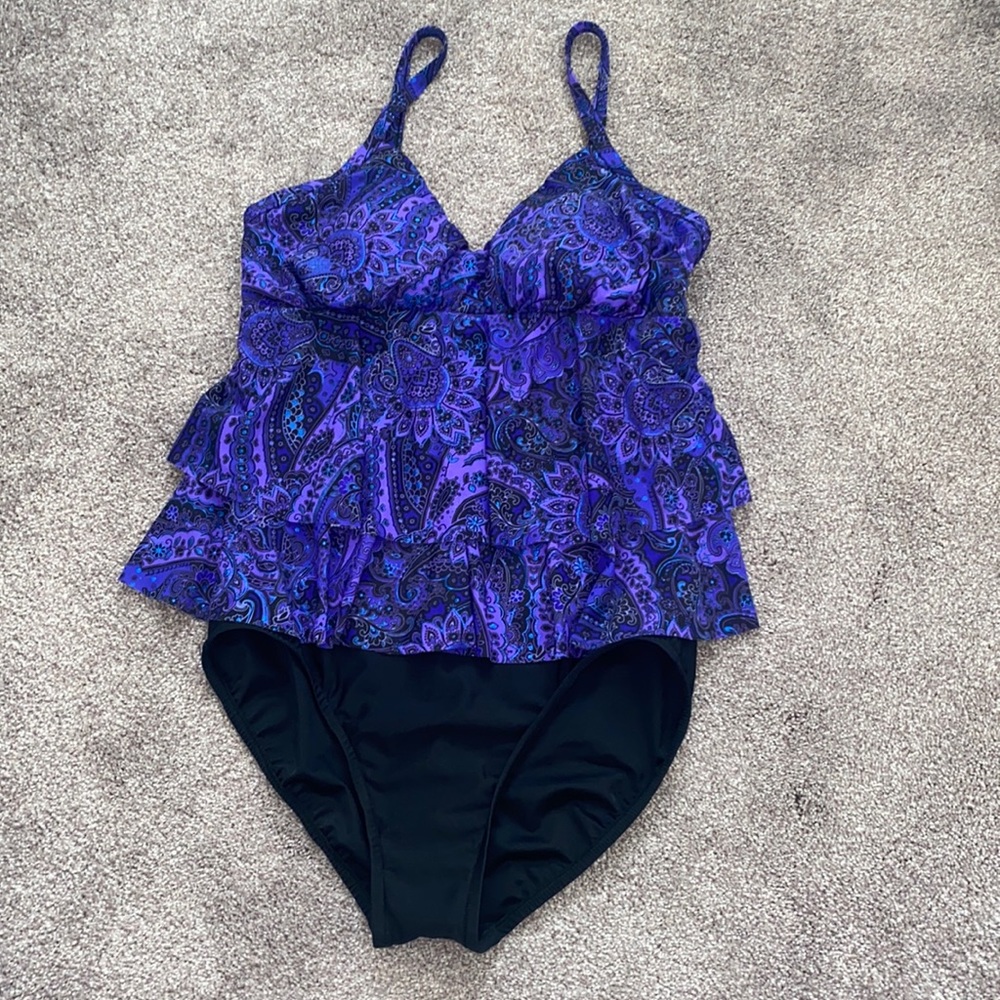 Miraclesuit Purple and Black Paisley Flattering Ruffled Tiered Front-Size 12